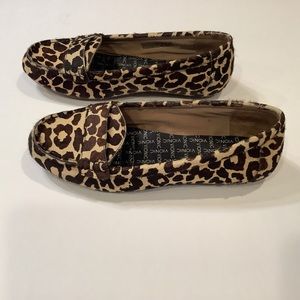 Vionic 356 Larrun Calf Hair Loafers Size 7 Leopard Print Slip On Shoes